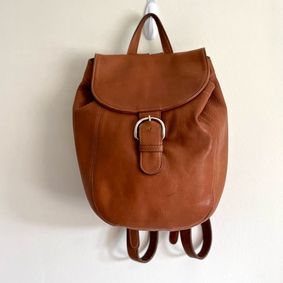 Coach Handbags - Coach Vintage  Soho Cognac Leather Top Handle Satchel Backpack Flap Bag